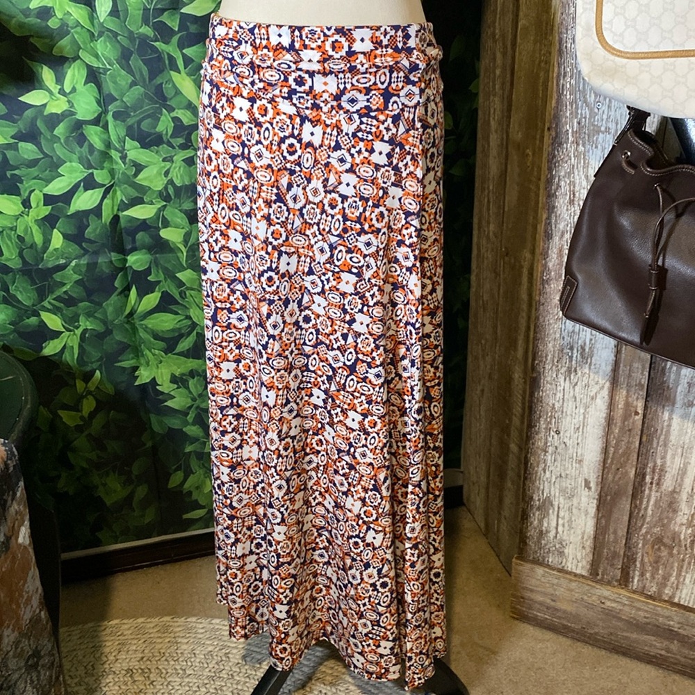 LuLaRoe long skirt with wide waistband. Can double as cute sundress!❤️